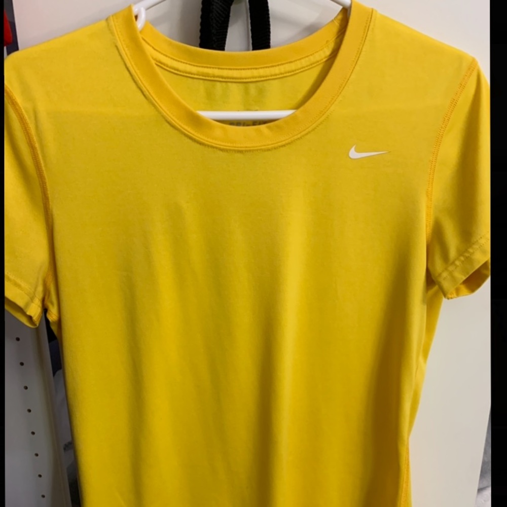 Nike Dry-fit shirt yellow
